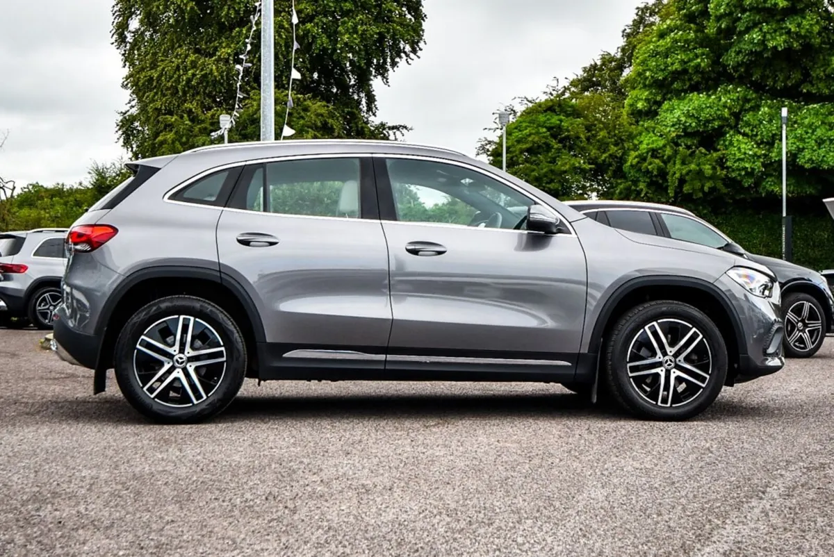 Mercedes-Benz GLA 180d Progressive Auto - Image 3