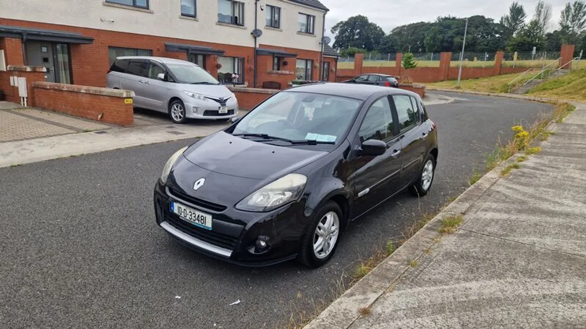 2010 Renault Clio 1.1 petrol Nct '27 - Image 4