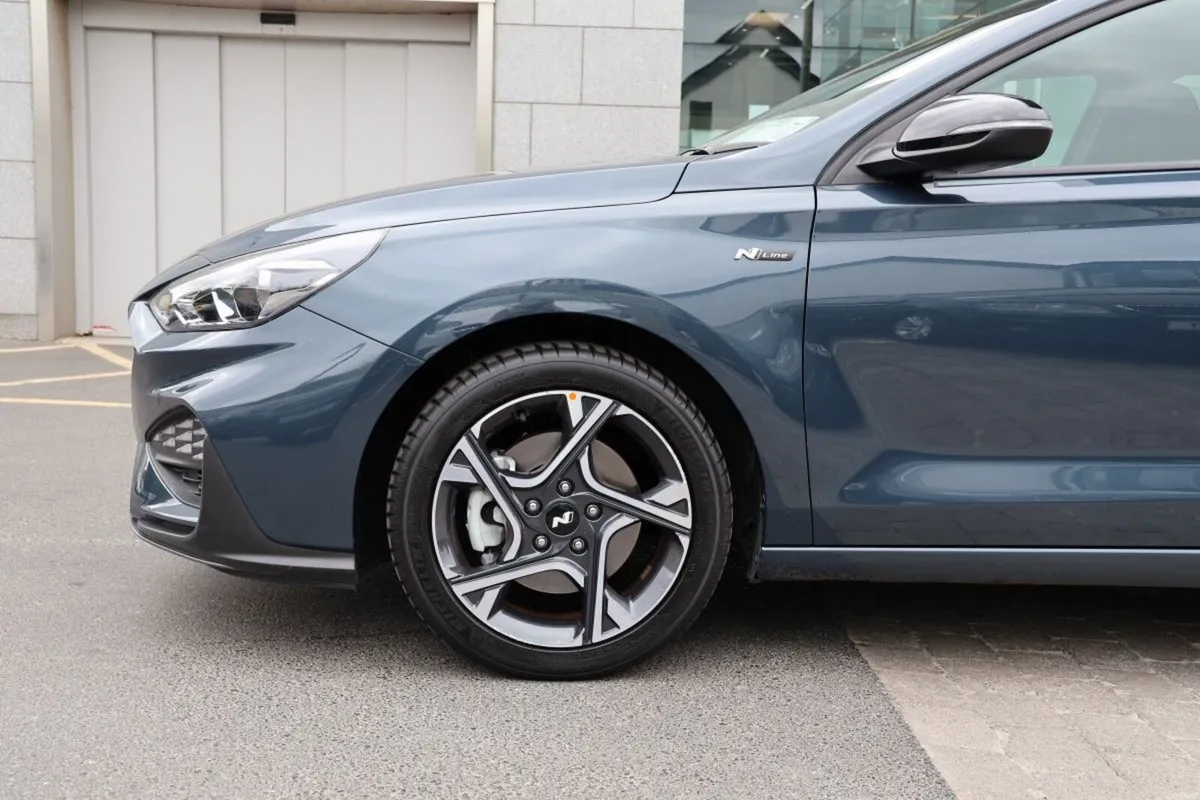 Hyundai i30 Petrol Deluxe NLine - Image 4