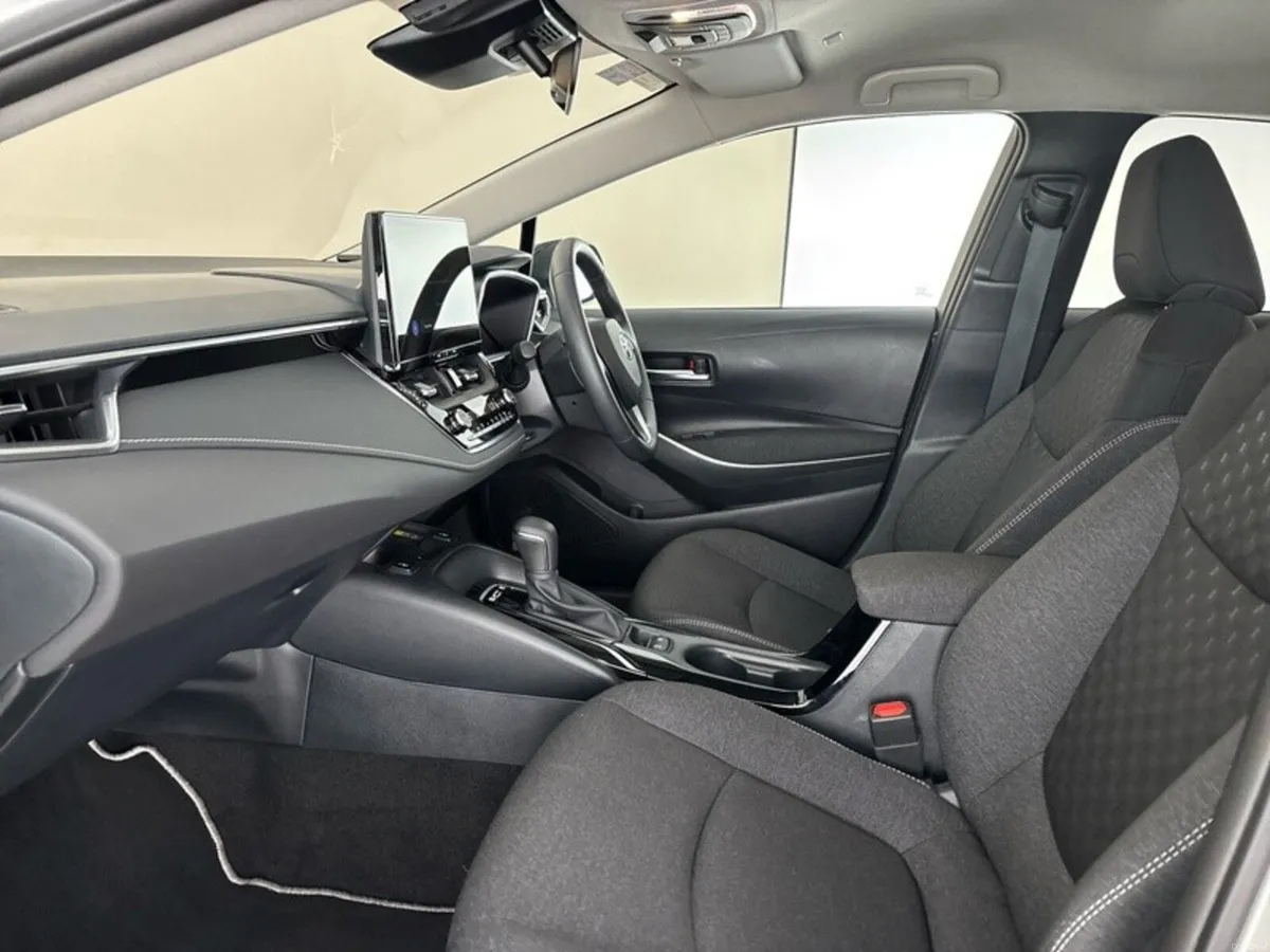 Toyota Corolla Saloon Lunasport - Image 6