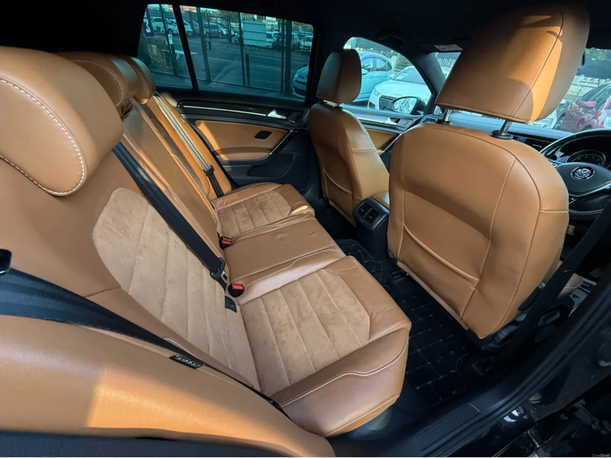 Volkswagen Golf ( 152 REG ) SPECIAL TAN LEATHER MI - Image 5