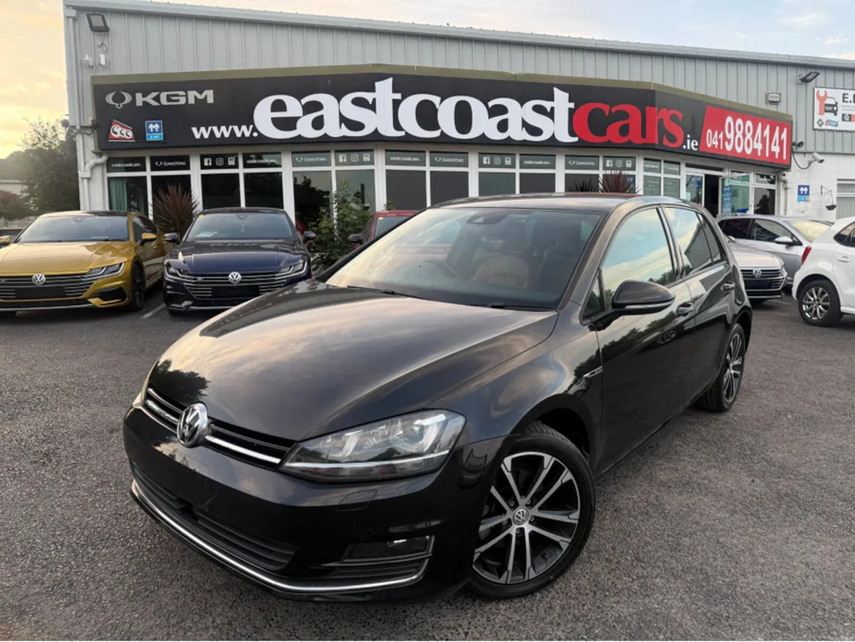 Volkswagen Golf ONLY 28,887KM !! TAN LEATHER HIGHL - Image 1
