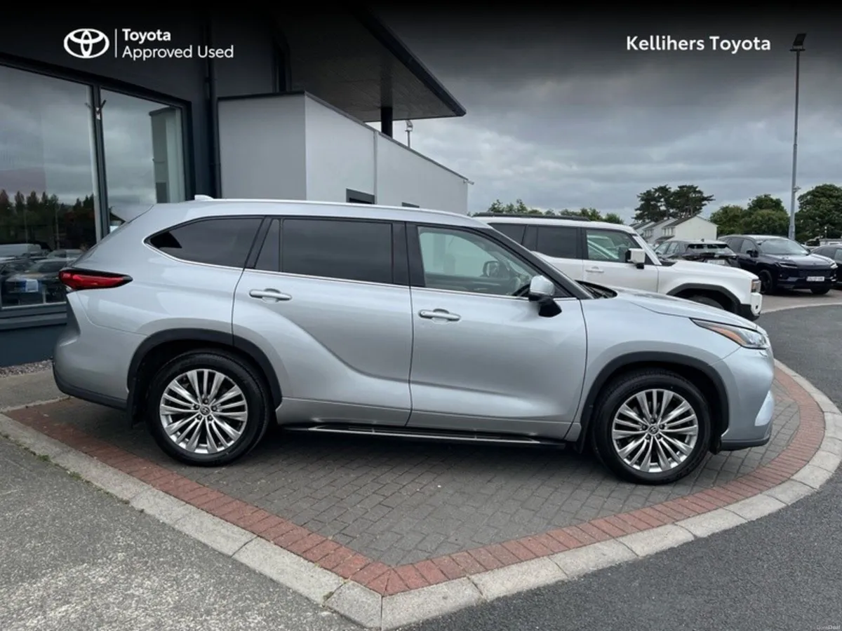 Toyota Highlander SOL 4DR - Image 3