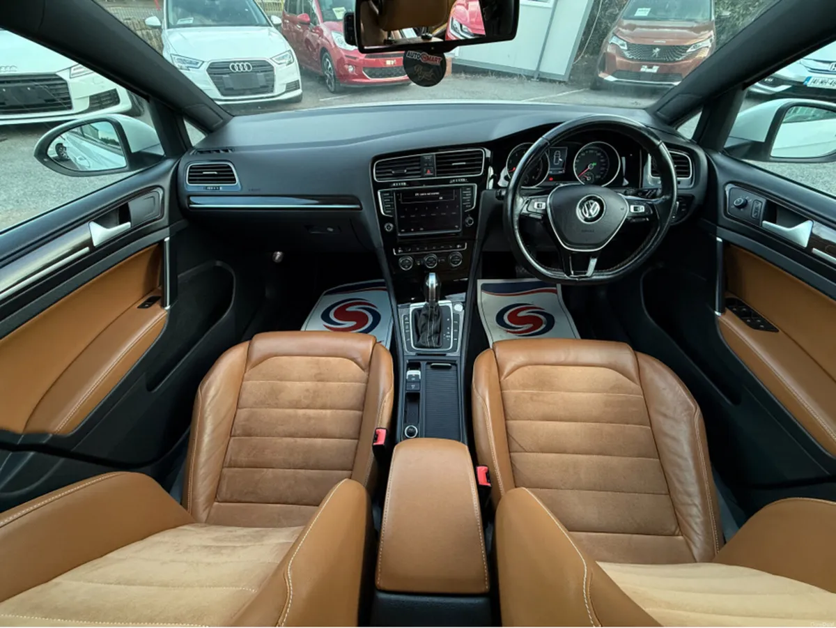 Volkswagen Golf ( 152 REG ) SPECIAL TAN LEATHER SE - Image 3