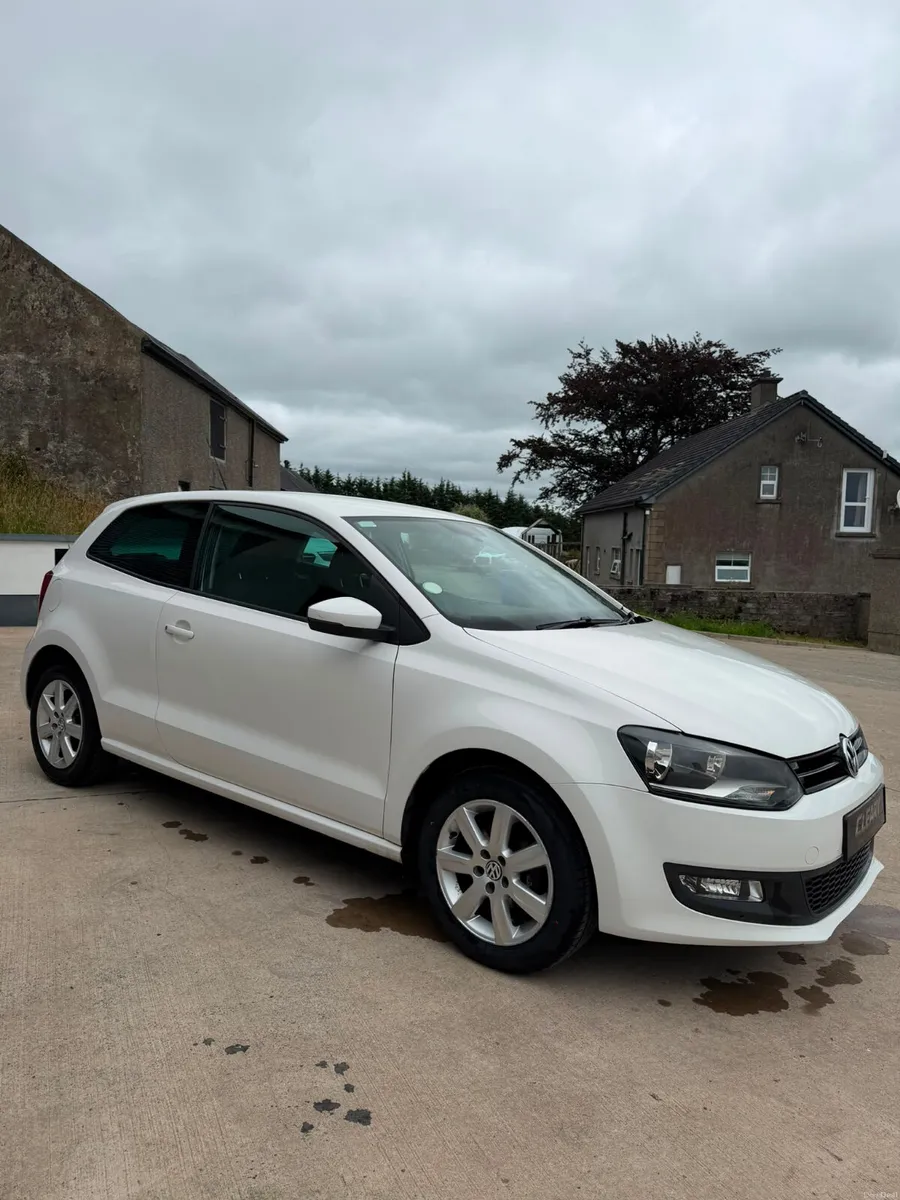 Volkswagen Polo 2013 - Image 2