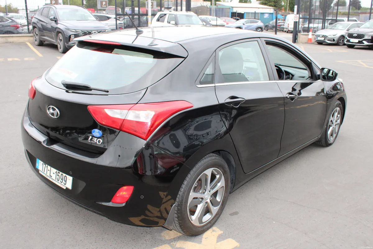 Hyundai i30 2017 - Image 5