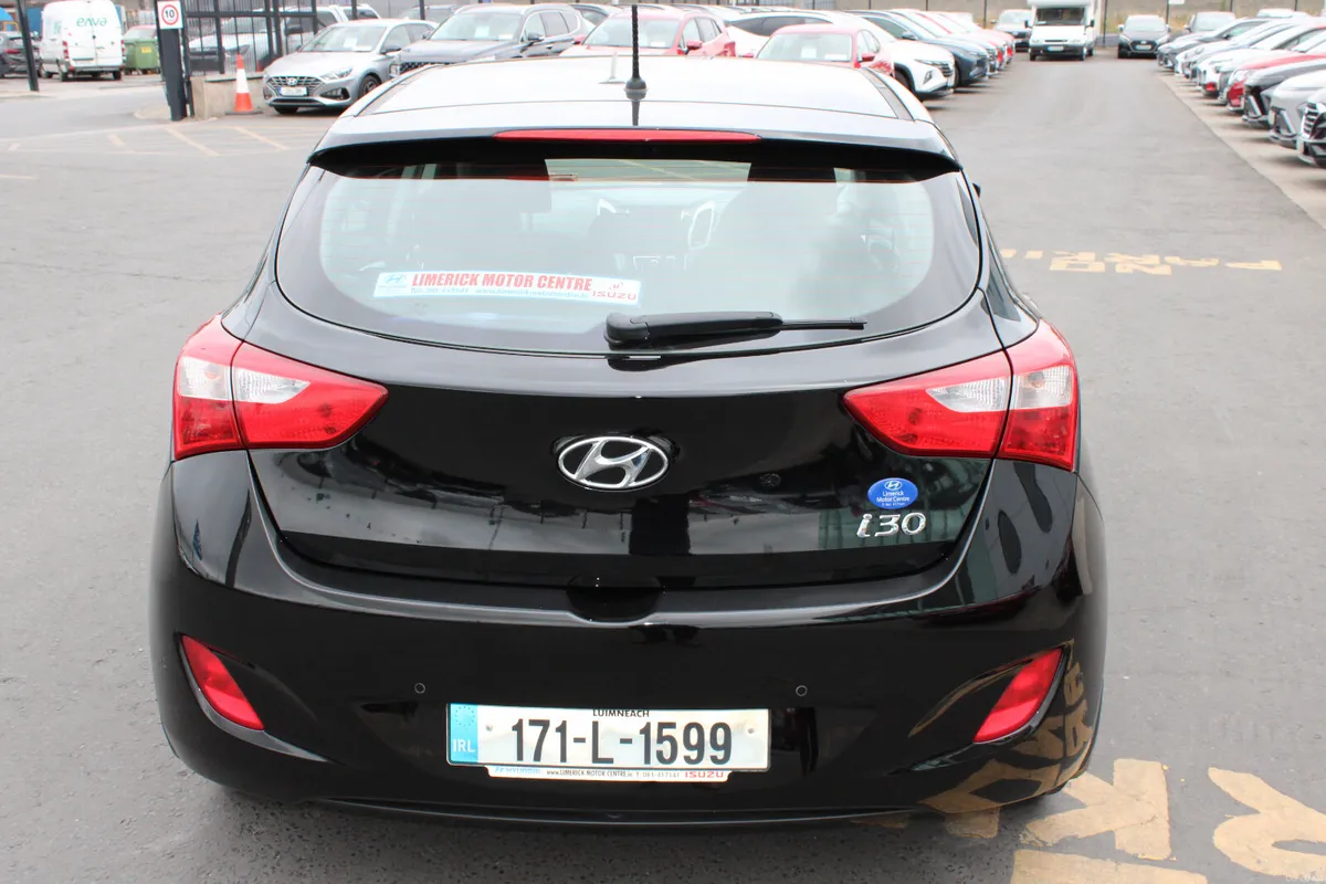 Hyundai i30 2017 - Image 4