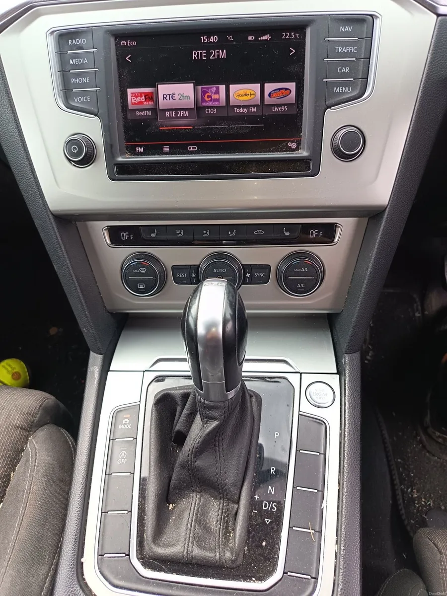 Volkswagen Passat 2016 - Image 4