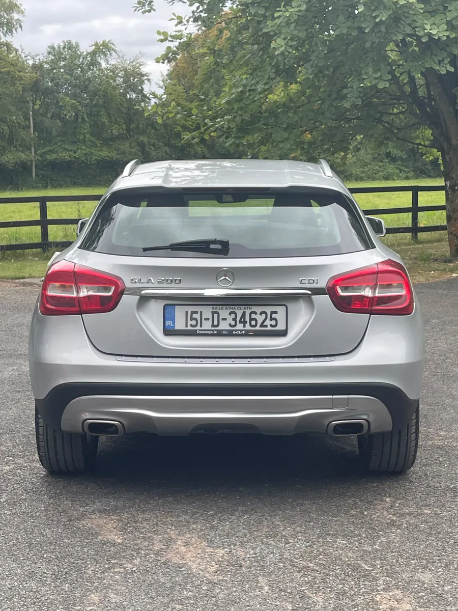 Mercedes-Benz GLA 200 Automatic 151 - Image 4