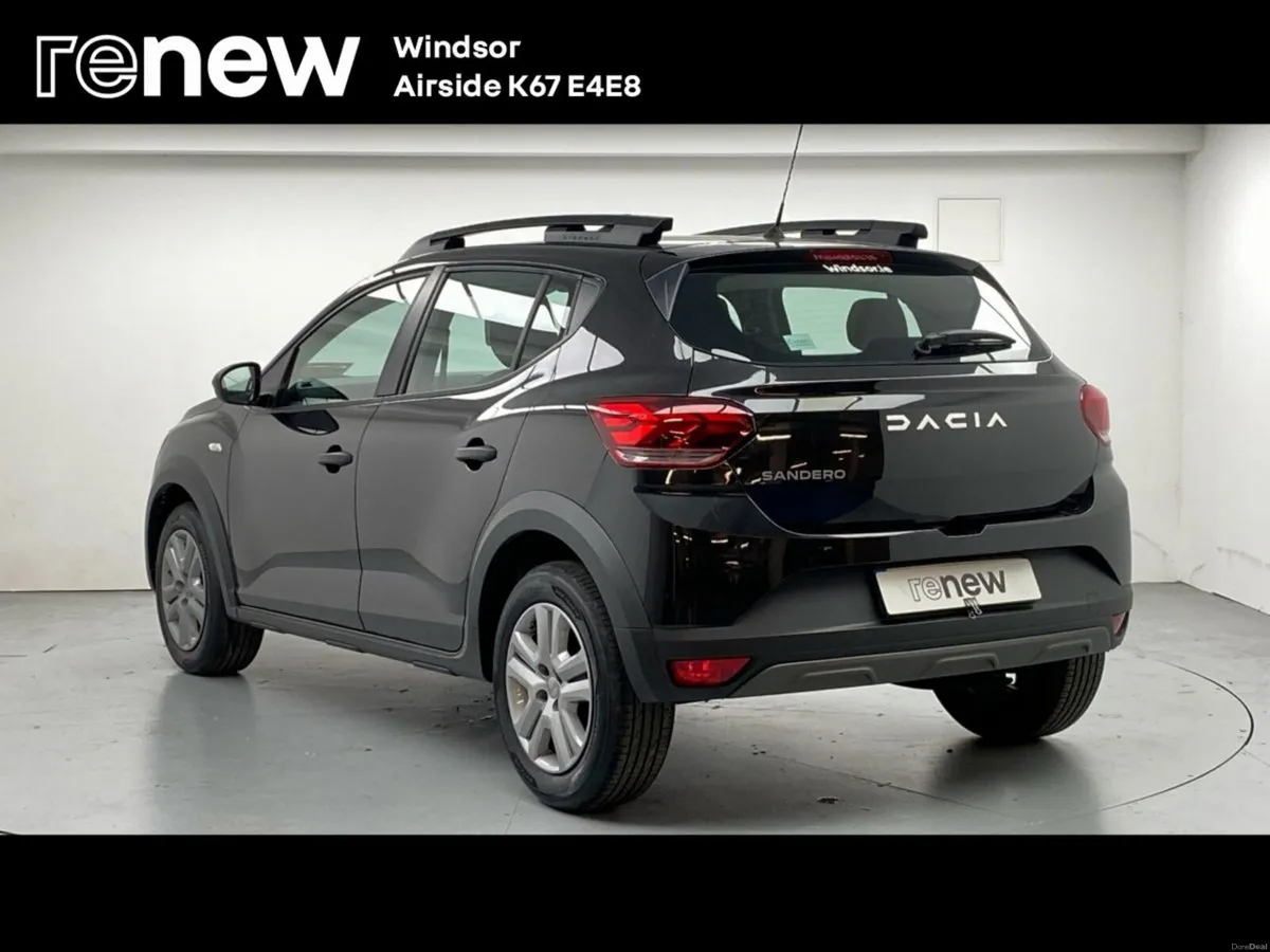 Dacia Sandero Stepway TCe 90 STEPWAY Essential - Image 4