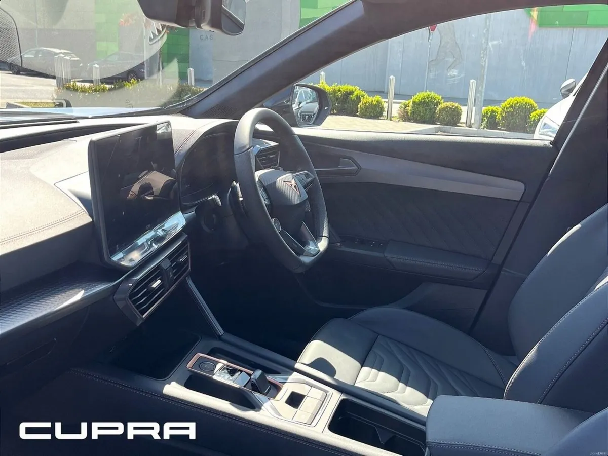 Cupra Formentor DEMO  **VZ eHYBRID 272HP DSG *Pano - Image 4
