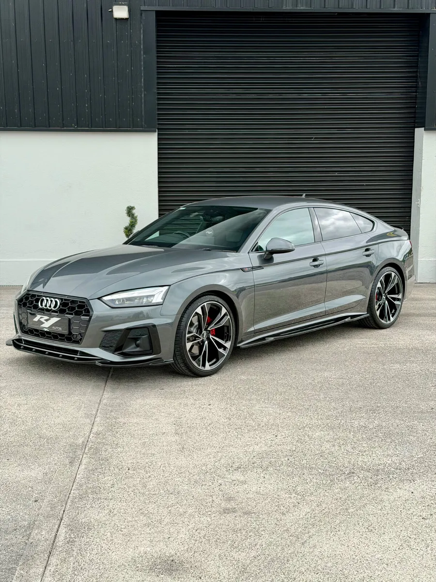 2021 AUDI A5 S LINE BLACK EDITION  STYLE PACK 35 T - Image 1