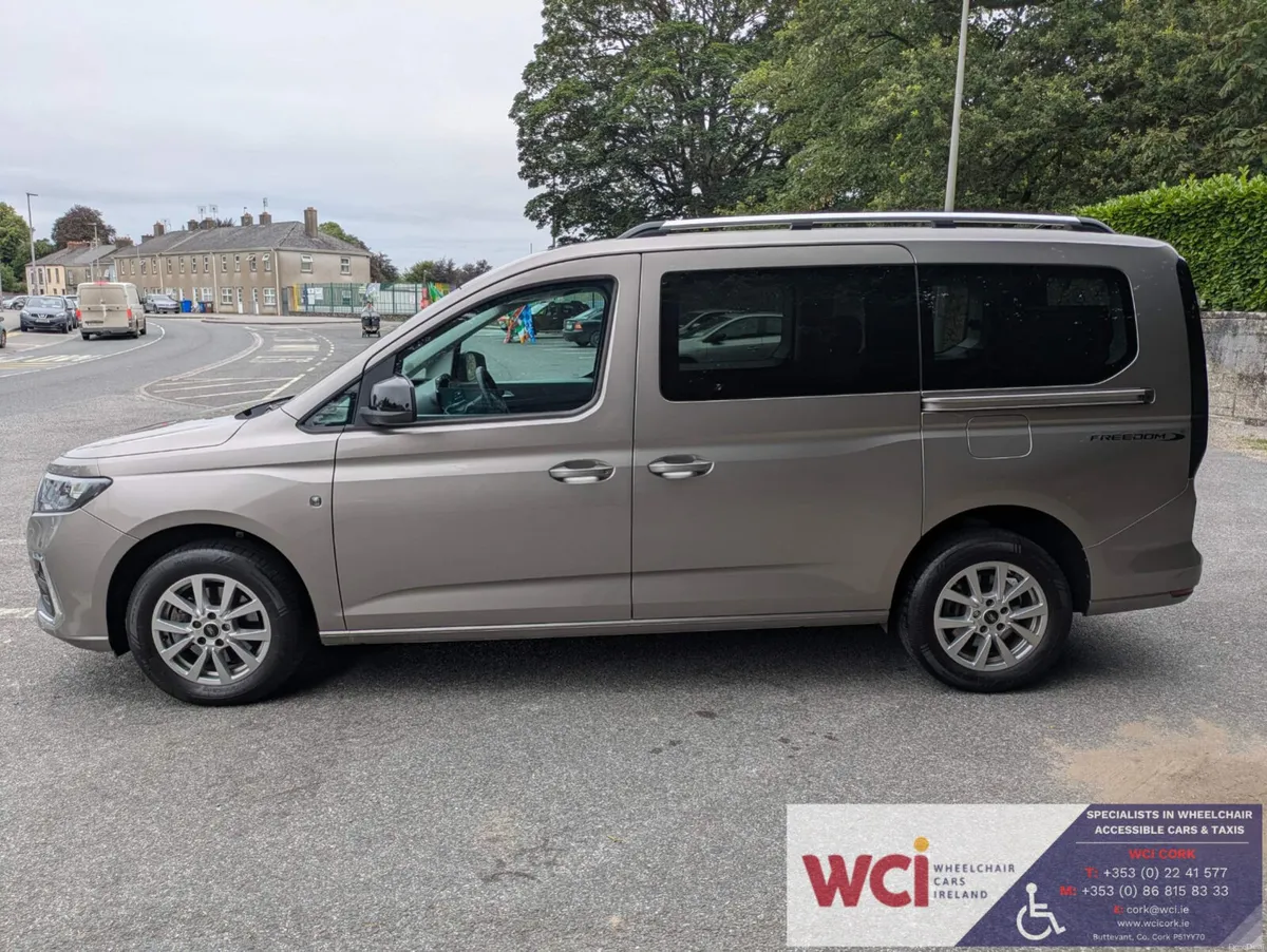 Wheelchair Accessible - Ford Tourneo Connect 2024 - Image 5