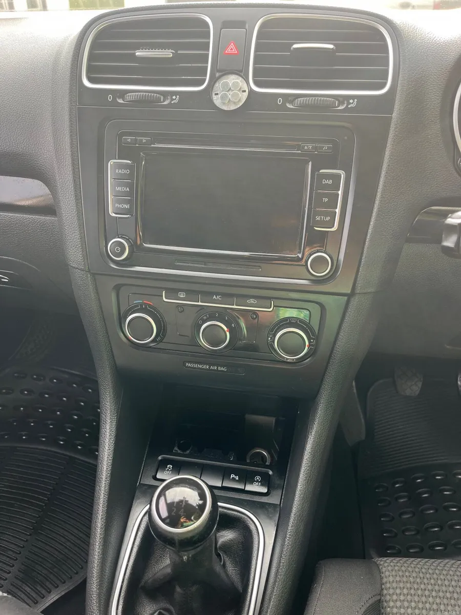 Volkswagen Golf 2012 - Image 5