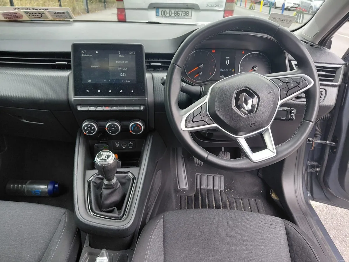 Renault Clio 2022 - Image 5