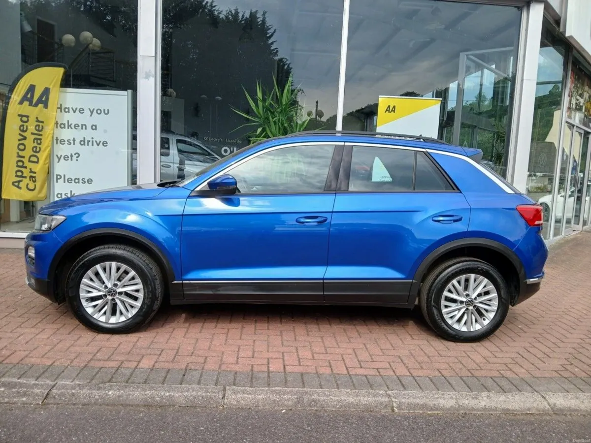 Volkswagen T-Roc 2.0 TDI 115bhp Design, Ravenna Bl - Image 4