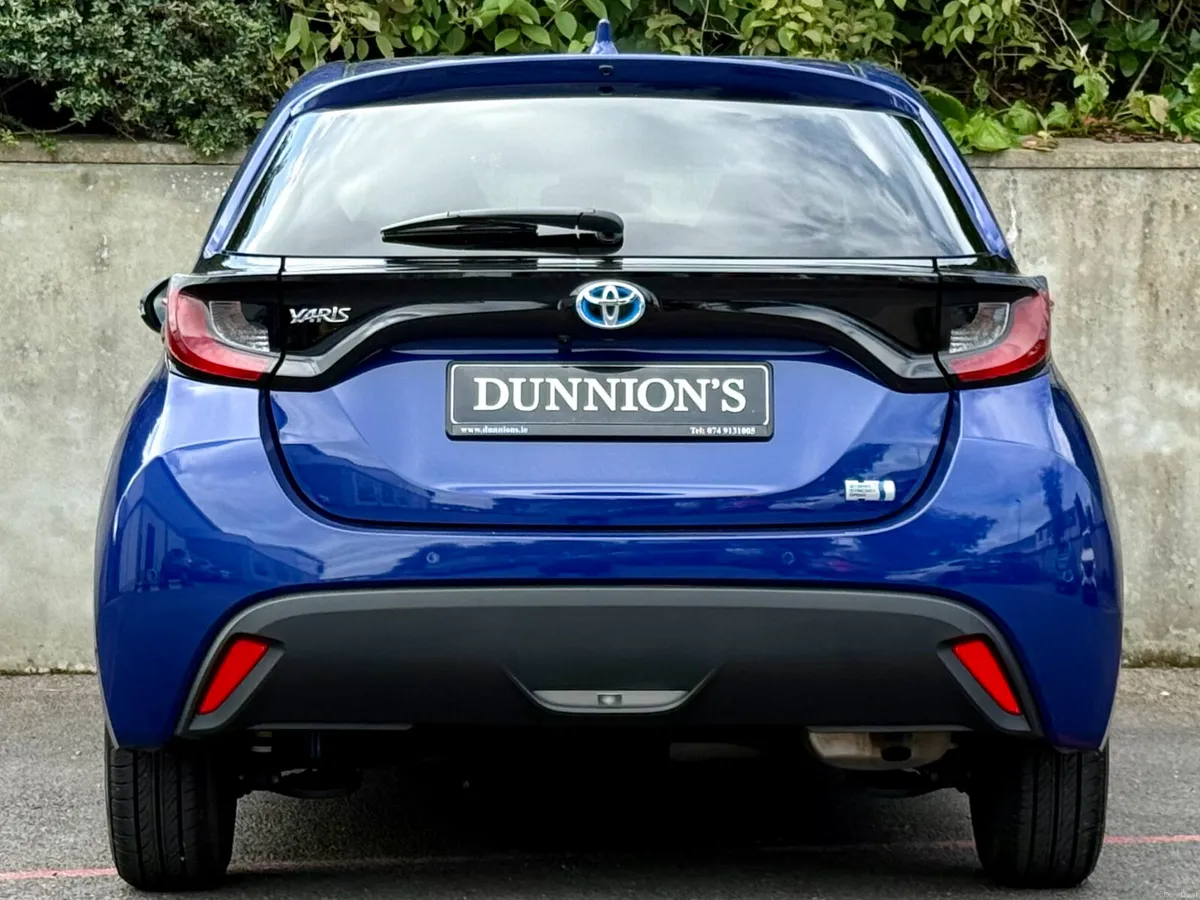 Toyota Yaris 2022 1.5VVTi Hybrid - Image 6