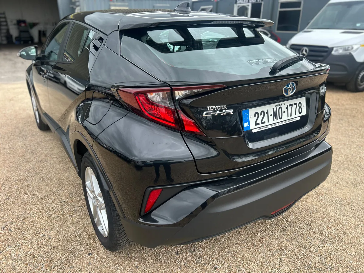 Toyota C-HR icon - Image 5