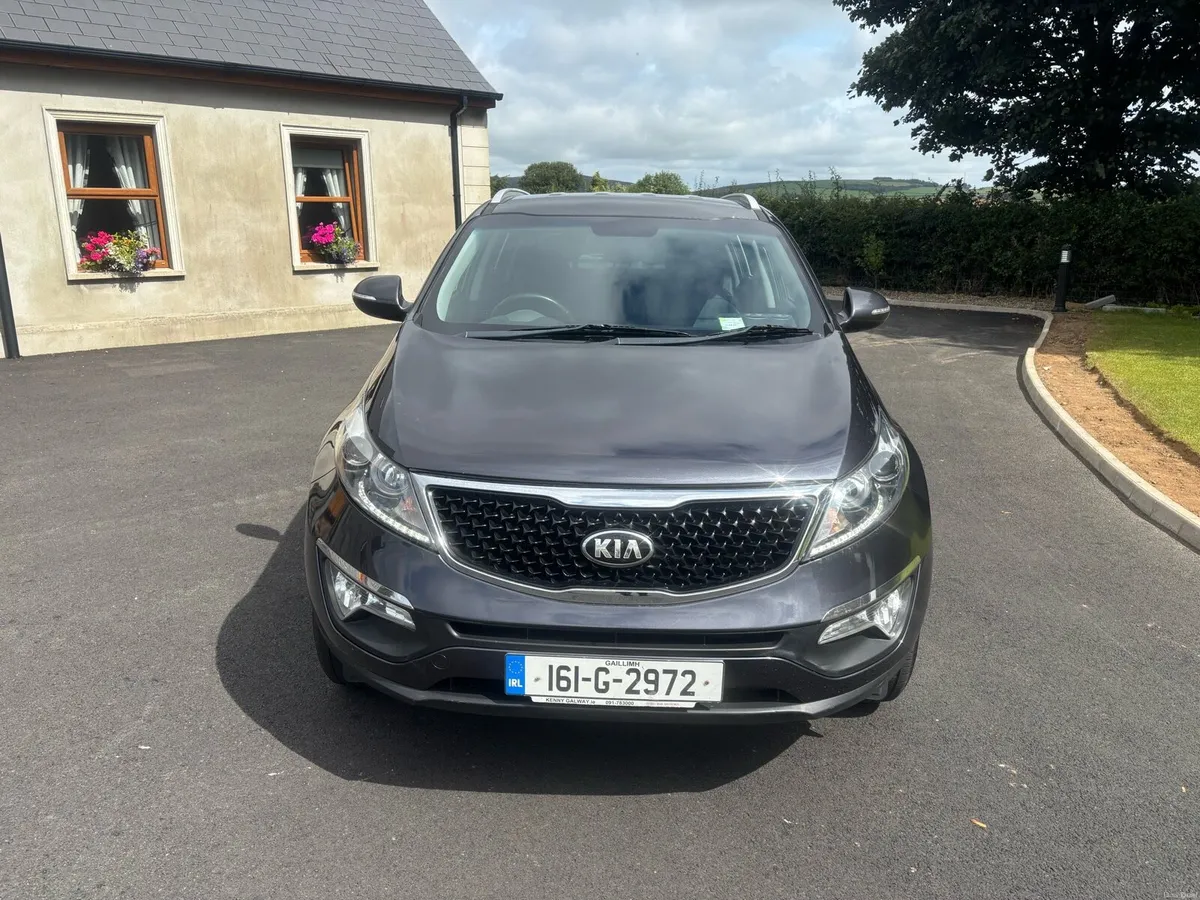 2016 Kia sportage 1.7 - Image 1