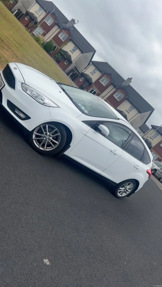 Ford focus 2015 - Image 2
