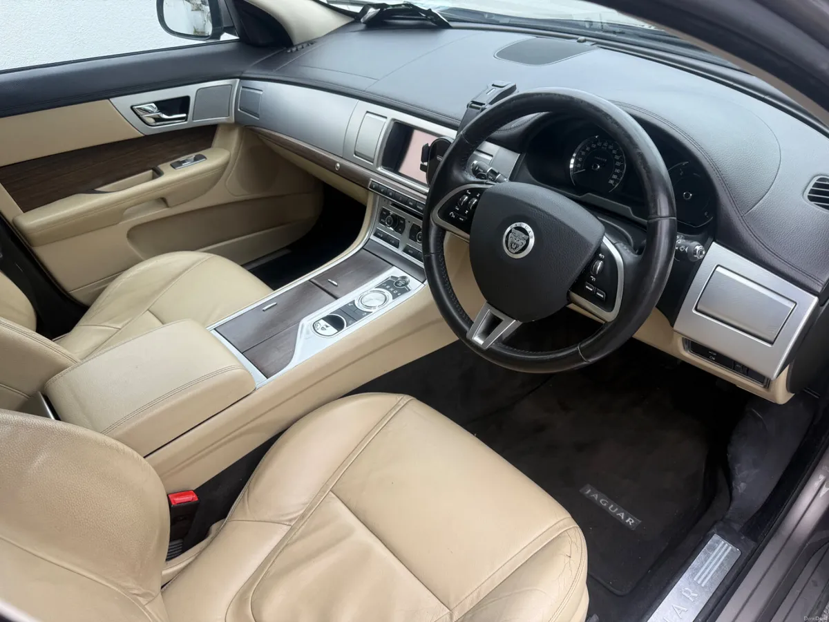Jaguar XF 2.2 luxury 2012 FRESH NCT - Image 4