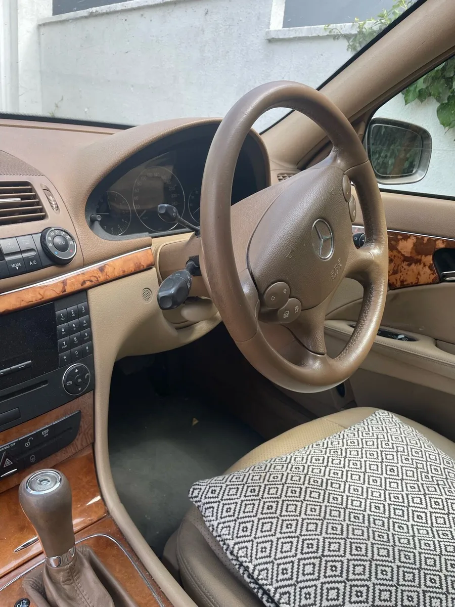Car - Image 6