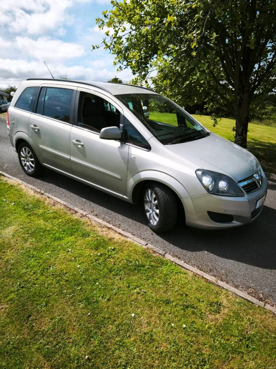 2011 Zafira 7 seats 1.7 diesel €2450 - Image 4