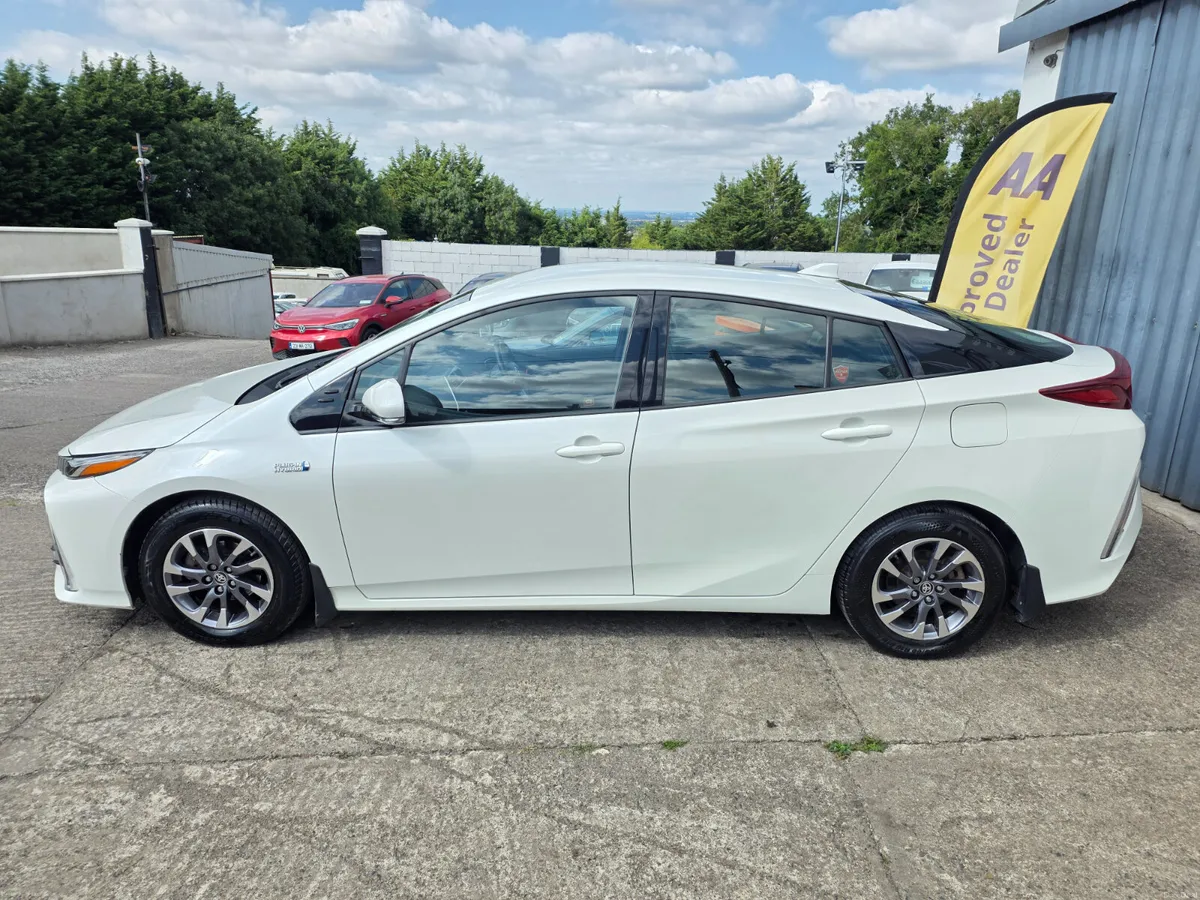 2019 TOYOTA PRIUS * 1.8 PLUG-IN-HYBRID * ONLY 46K - Image 5