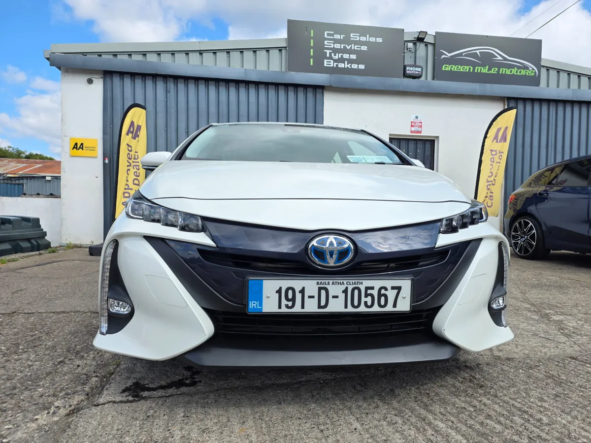 2019 TOYOTA PRIUS * 1.8 PLUG-IN-HYBRID * ONLY 46K - Image 2
