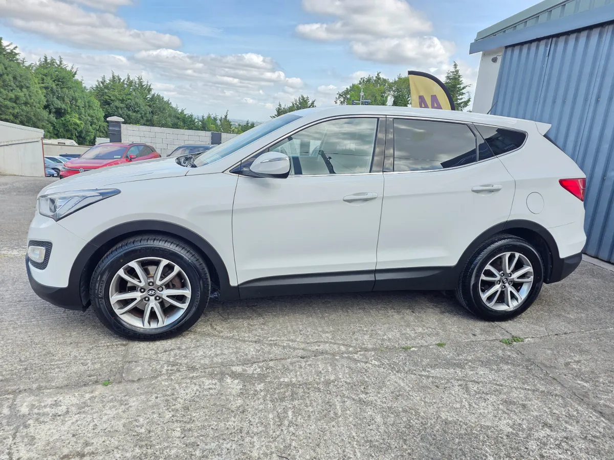 2014 HYUNDAI SANTAFE 4WD * EXECUTIVE * LOW MILES * - Image 5