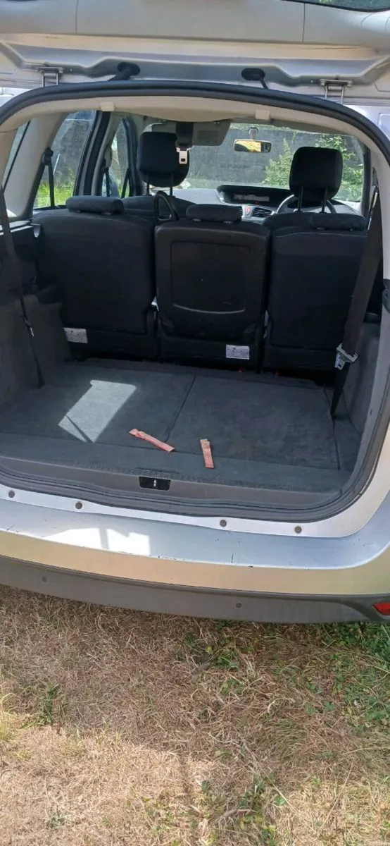 Renault grand scenic - Image 4
