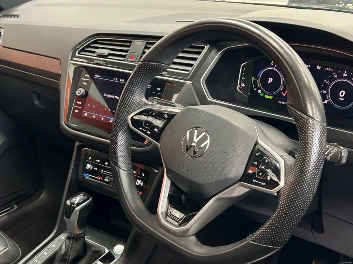 Volkswagen Tiguan R-LINE TSI DSG #79 - Image 5