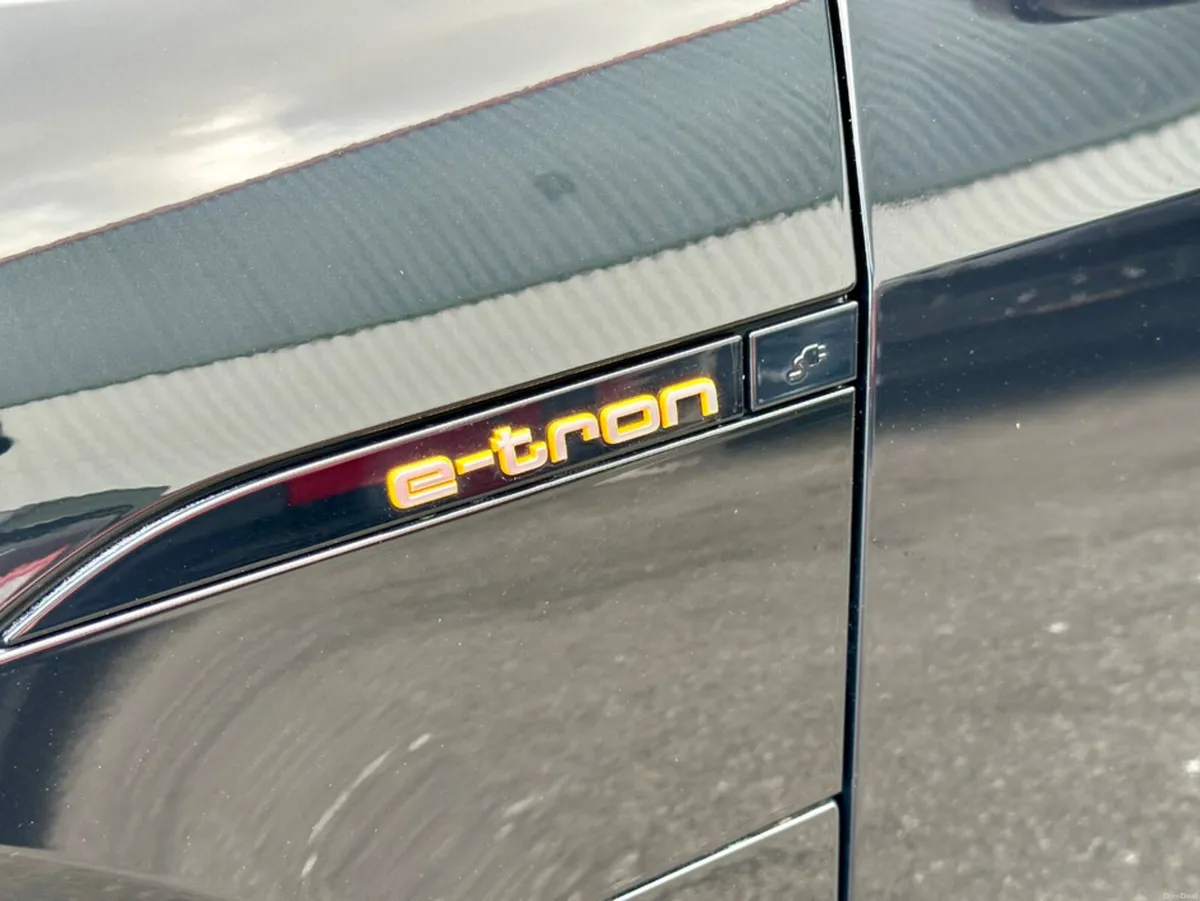 Audi e-tron TECHNIK 50 QUATTRO 5DR AUTO - Image 6