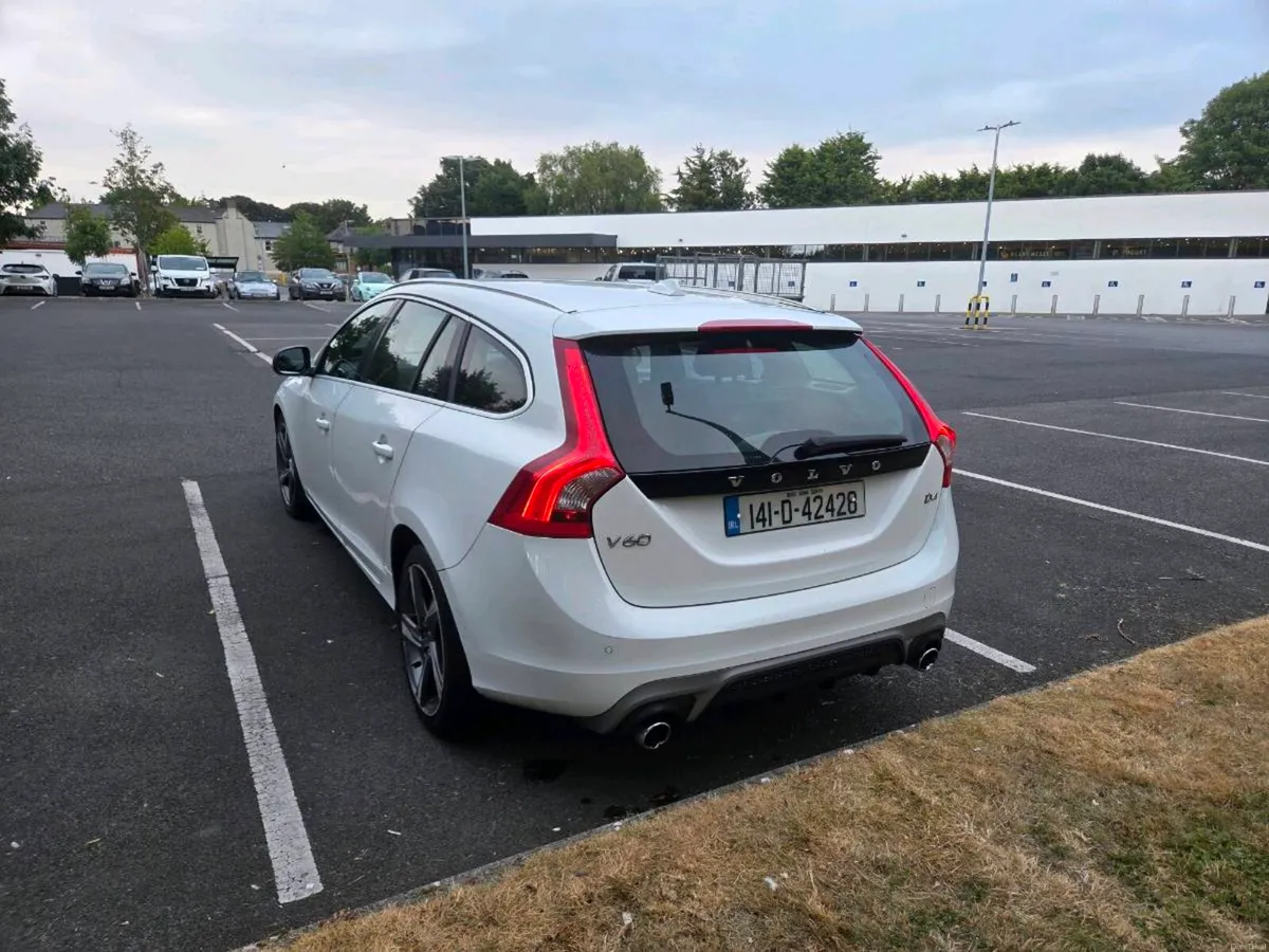 Volvo V60 R Design - Image 5