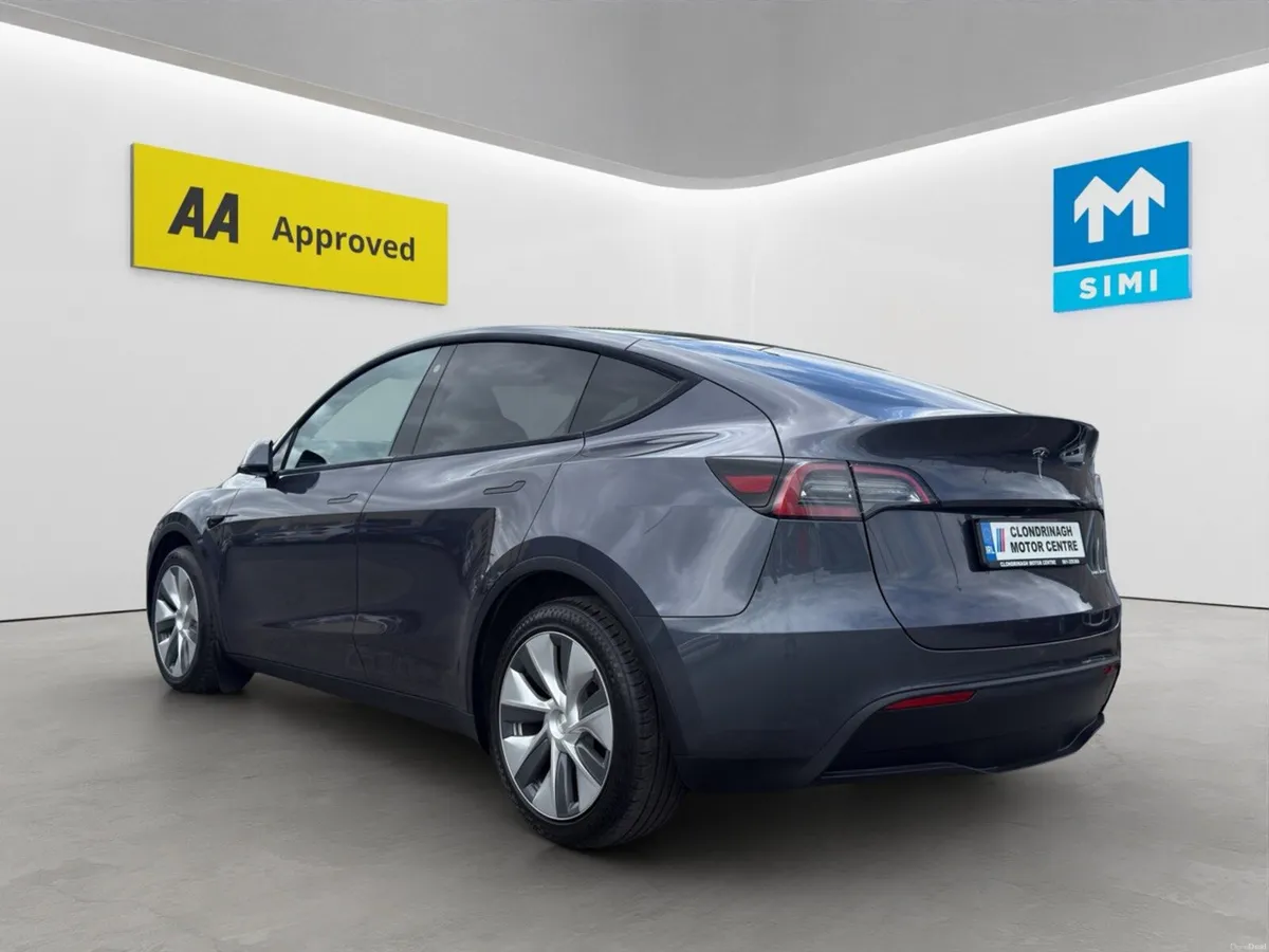 Tesla Model Y AWD Dual Motor Long Range - Image 3