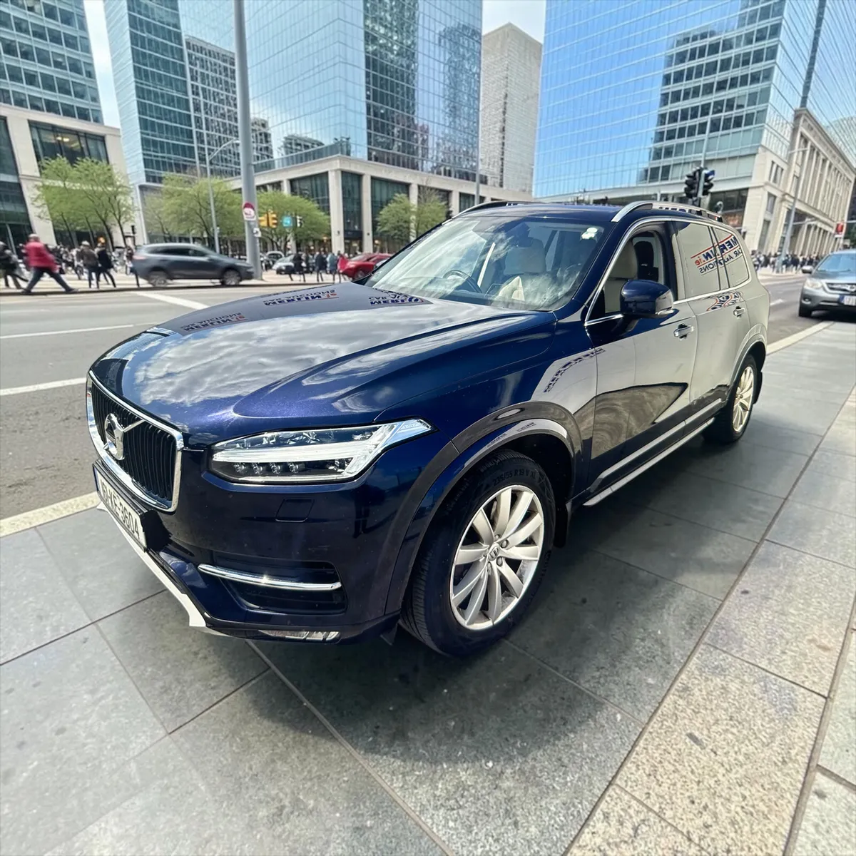 2016 Volvo XC90 2.0 D5 225PS AWD MOMENTUM AUTO - Image 4