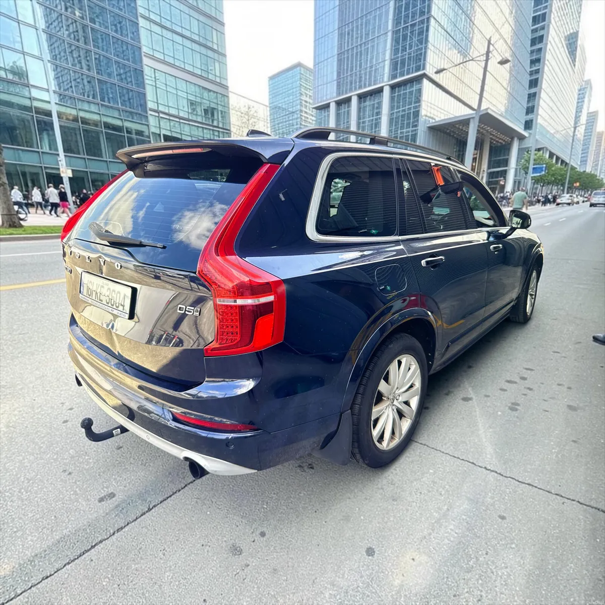 2016 Volvo XC90 2.0 D5 225PS AWD MOMENTUM AUTO - Image 2
