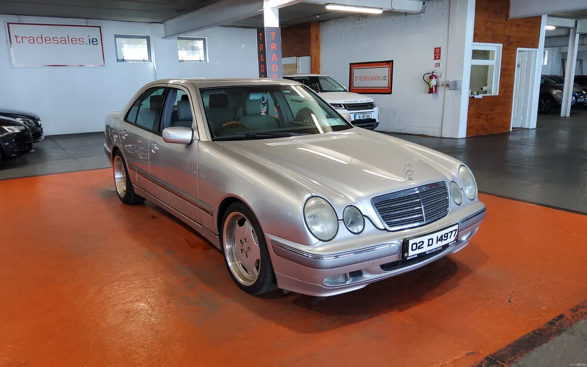 Mercedes-Benz E-Class 2002 - Image 1