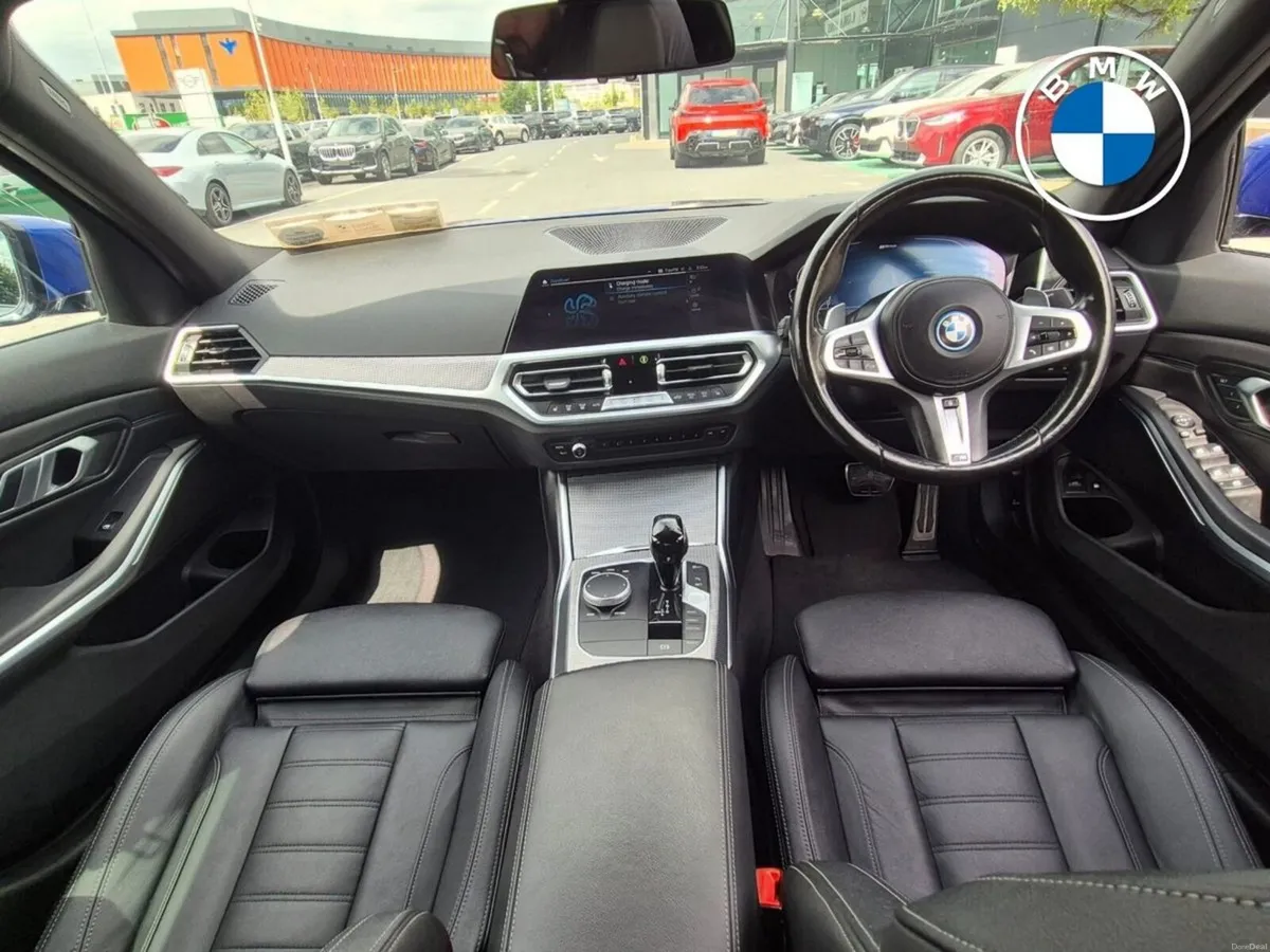 BMW 3-Series 330e M Sport Auto - Image 4