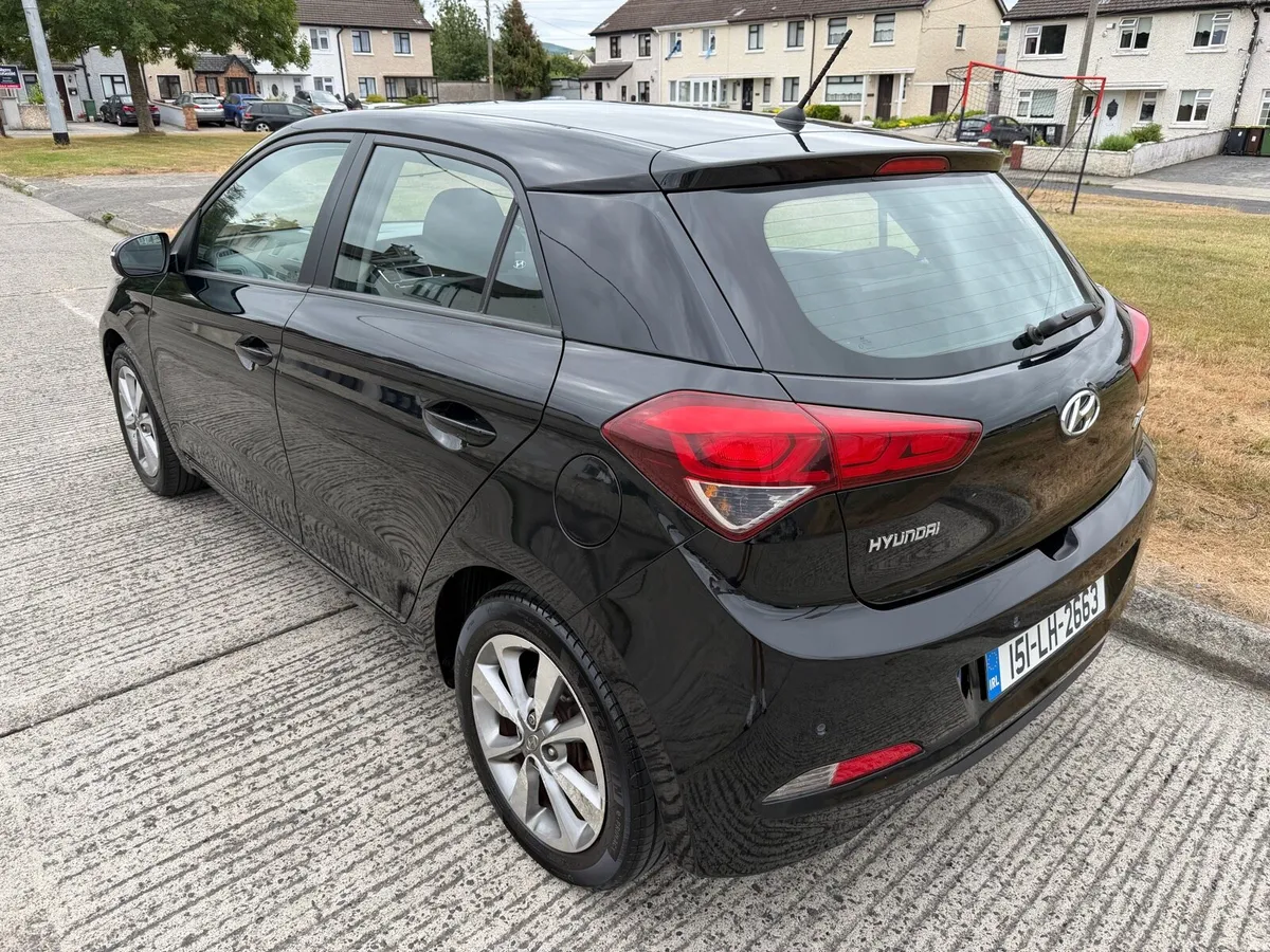 Hyundai i20 1.2 Deluxe ONLY 21K NEW NCT - Image 4