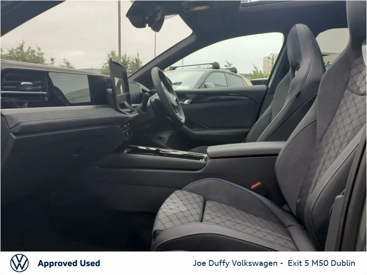 Volkswagen Passat 2.0TDI DSG 150HP R-LINE - Image 4
