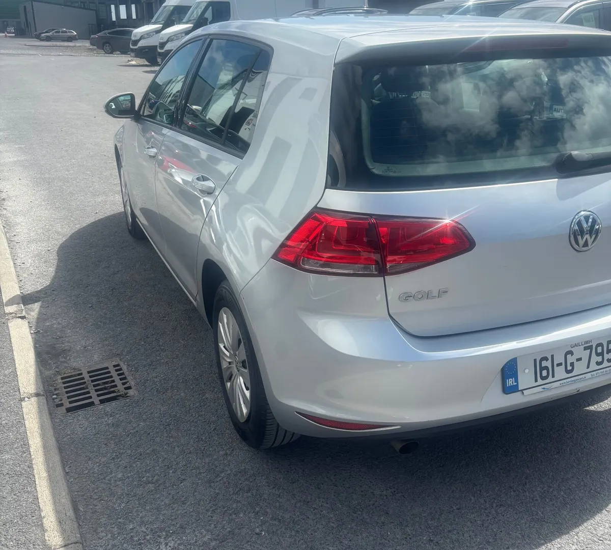Volkswagen Golf 2016 - Image 2