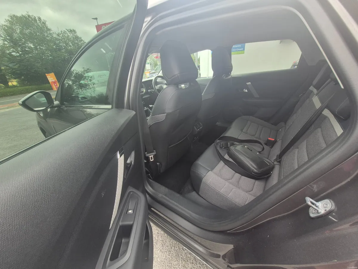 Citroen C4 2023 top spec - Image 5
