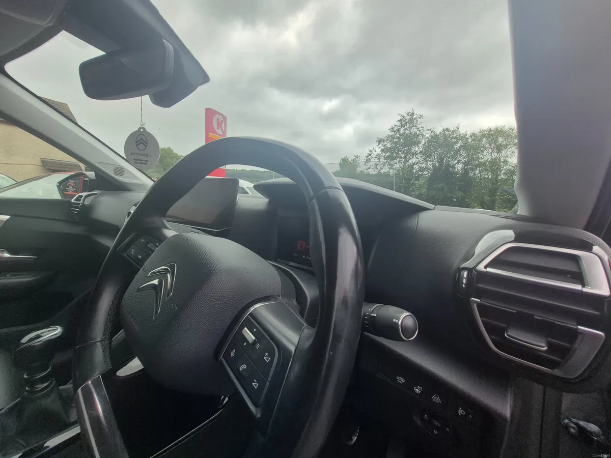 Citroen C4 2023 top spec - Image 6