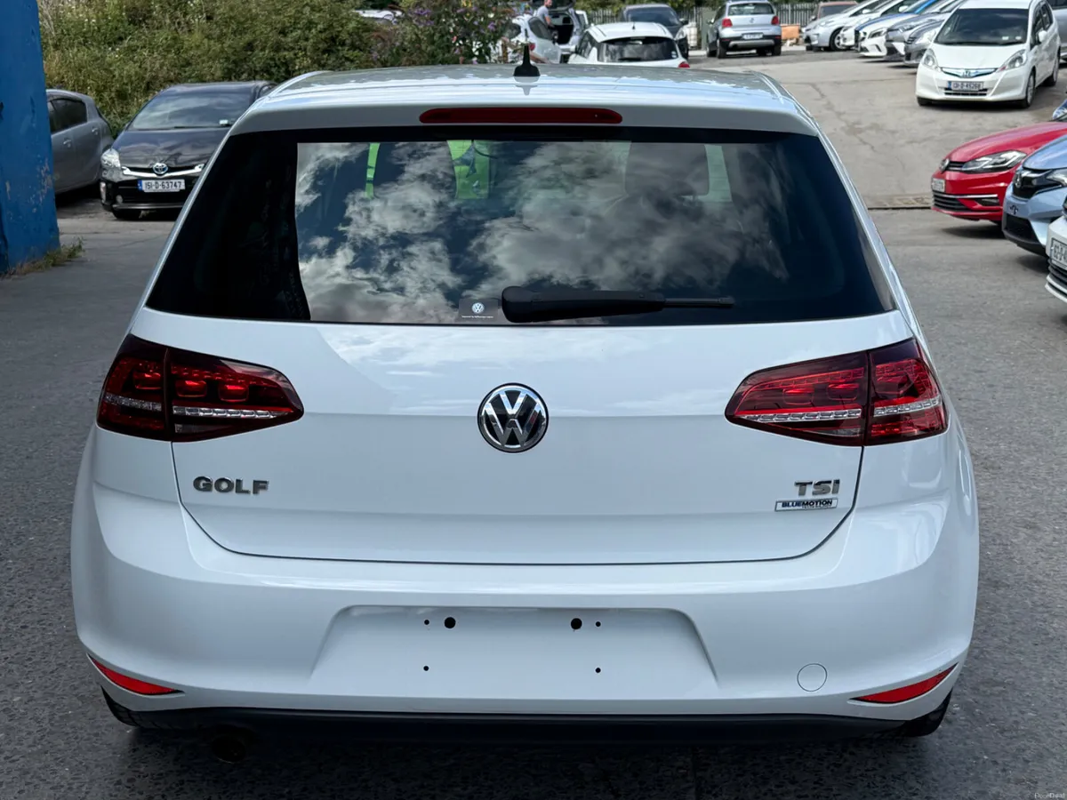 2017 Volkswagen Golf 1.2 TSI Automatic - Image 5