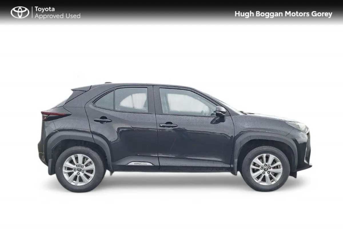 Toyota Yaris Cross CR LUNA 4DR AUTO - Image 3