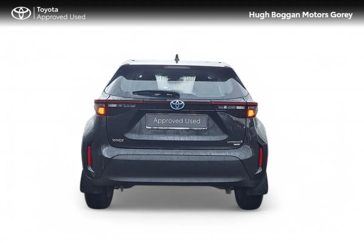 Toyota Yaris Cross CR LUNA 4DR AUTO - Image 4