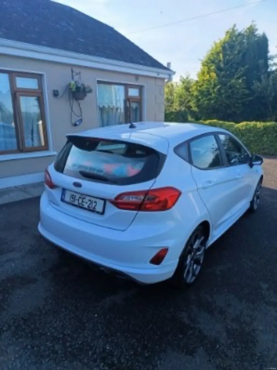 Ford Fiesta 2019 - Image 4