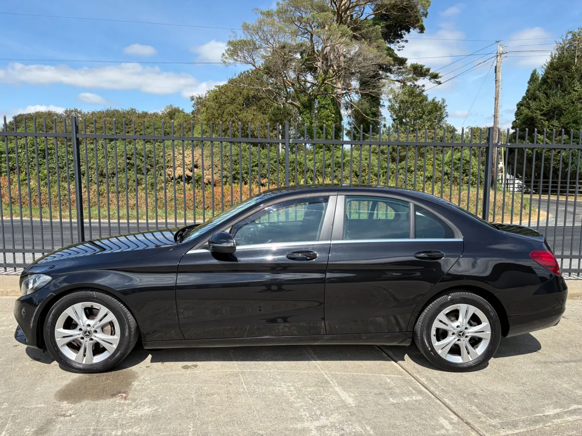 Mercedes-Benz C300h - Image 5