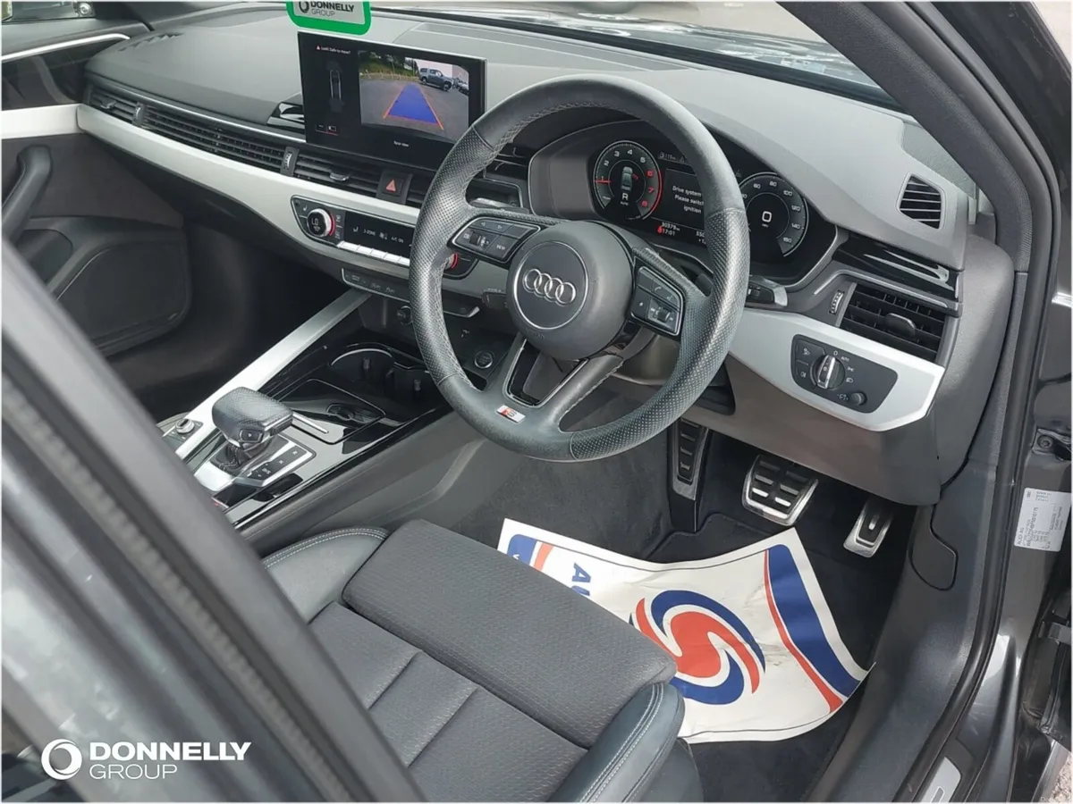 Audi A4 Saloon S Line - Image 4